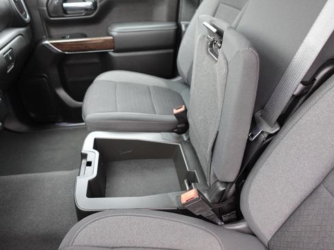 Used 2022 GMC Sierra 1500 SLE w/ X31 Off-Road Package image 46