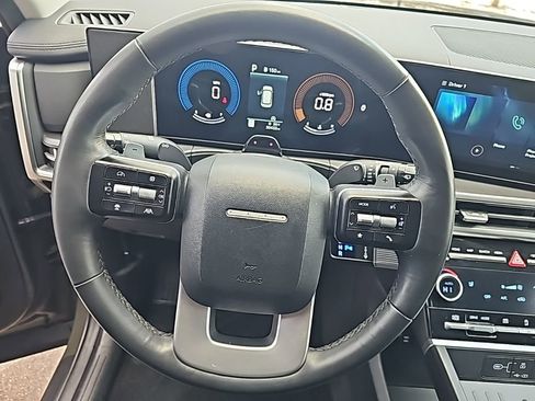 Certified 2025 Hyundai Santa Fe SEL image 15