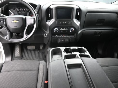 Used 2023 Chevrolet Silverado 1500 Custom image 16
