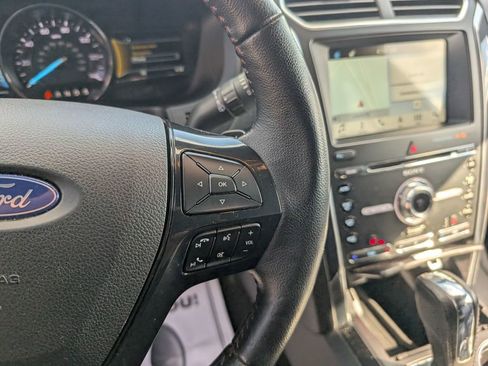 Used 2018 Ford Explorer Sport AWD/4WD image 17