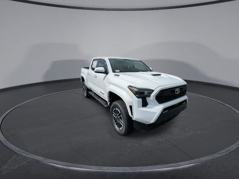New 2025 Toyota Tacoma TRD Sport image 3
