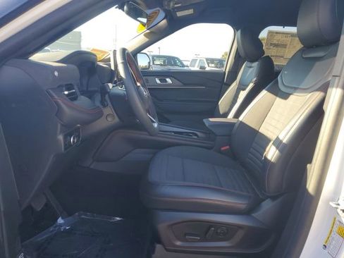 New 2025 Ford Explorer ST-Line w/ Premium Package image 9