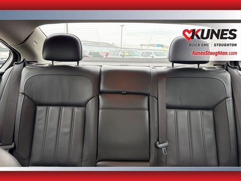 Used 2013 Buick Regal Premium image 28