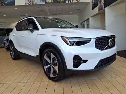 Certified 2026 Volvo XC40 B5 Plus w/ Protection Package Premier