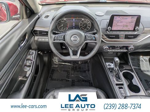 Used 2022 Nissan Altima 2.5 SL FWD image 13