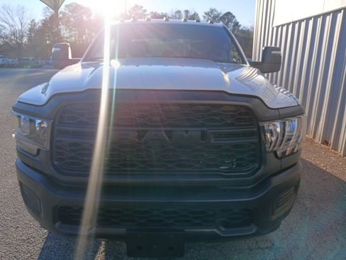 Used 2024 RAM 3500 Tradesman w/ Safety Group image 17