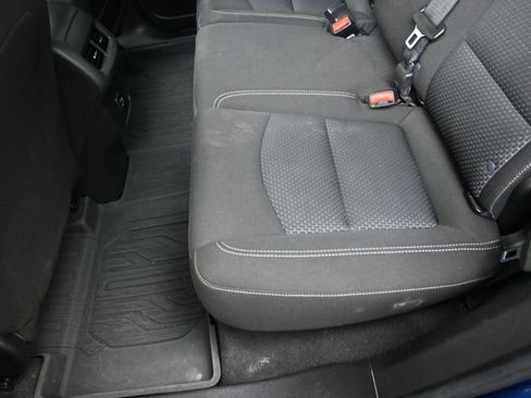 Used 2023 GMC Terrain SLE w/ Driver Convenience Package FWD image 21
