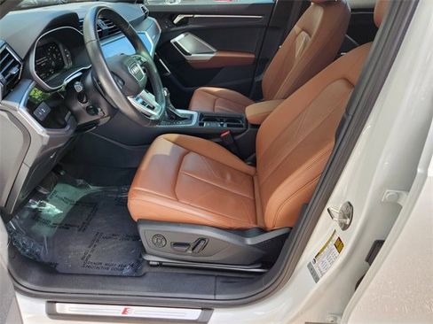 Used 2024 Audi Q3 2.0T Premium Plus image 12