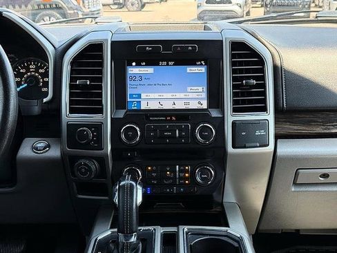 Used 2018 Ford F150 Lariat AWD/4WD image 33