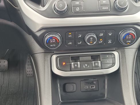 Used 2023 GMC Acadia SLT w/ Trailering Package AWD/4WD image 25