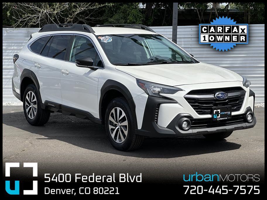 Used 2023 Subaru Outback Premium AWD/4WD image 1
