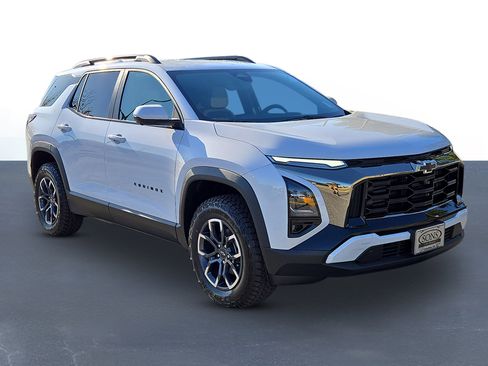 New 2026 Chevrolet Equinox ACTIV image 3