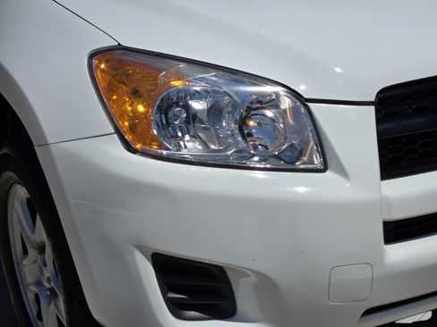 Used 2012 Toyota RAV4 FWD w/ Value Pkg image 31