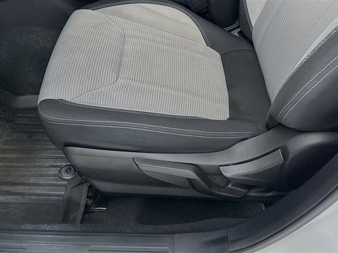 Used 2020 Subaru Forester Base w/ Alloy Wheel Package image 9