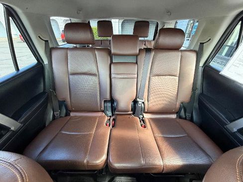 Used 2018 Toyota 4Runner Limited AWD/4WD image 4