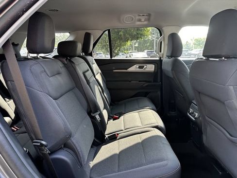 Certified 2025 Ford Explorer Active AWD/4WD image 37