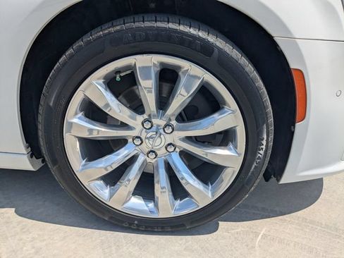 Used 2021 Chrysler 300 Touring L AWD/4WD image 10