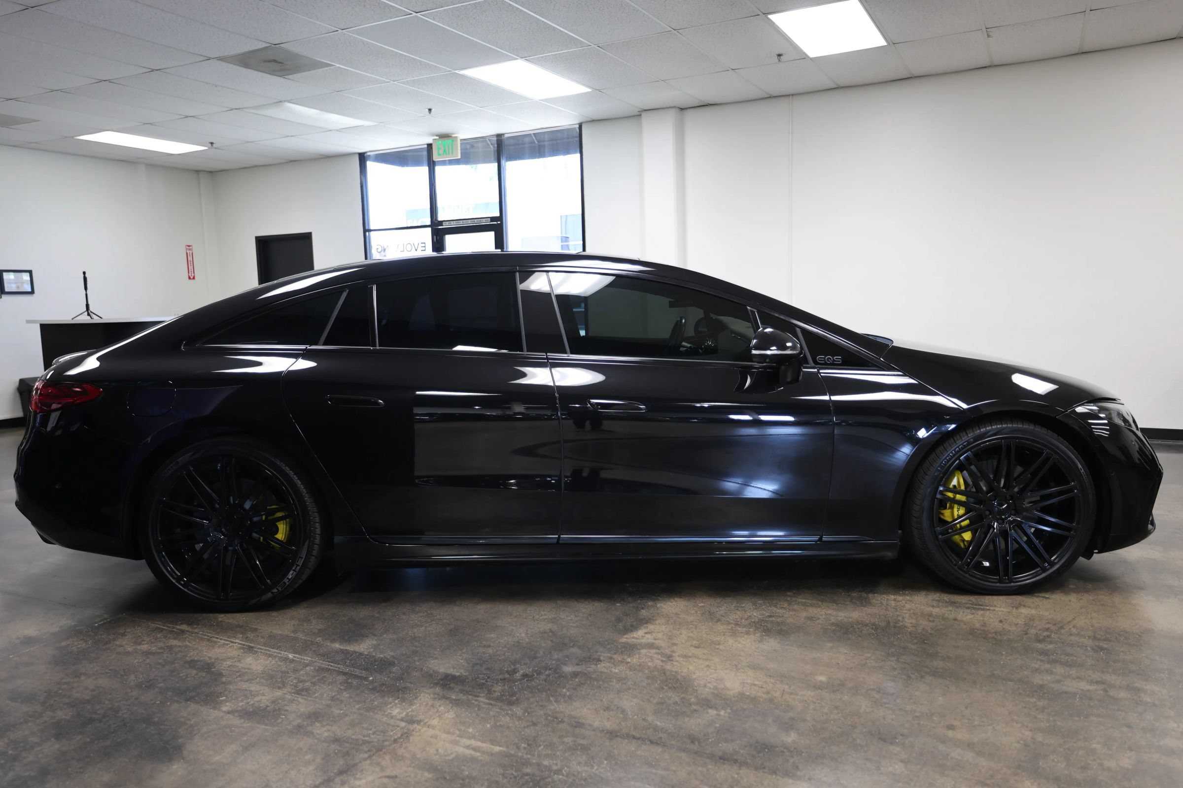 Used 2022 Mercedes-Benz EQS 580 4MATIC Sedan image 8