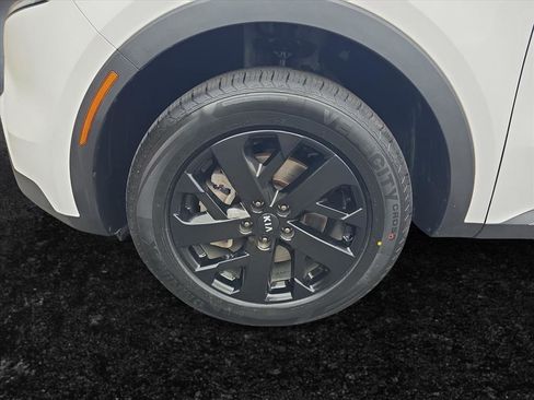 Used 2021 Kia Sorento S w/ Panoramic Sunroof Package image 9