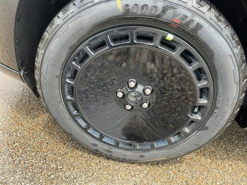 New 2025 Ford Maverick Lobo image 9