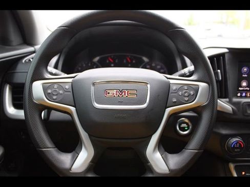 Used 2022 GMC Terrain SLE w/ Driver Convenience Package FWD image 26