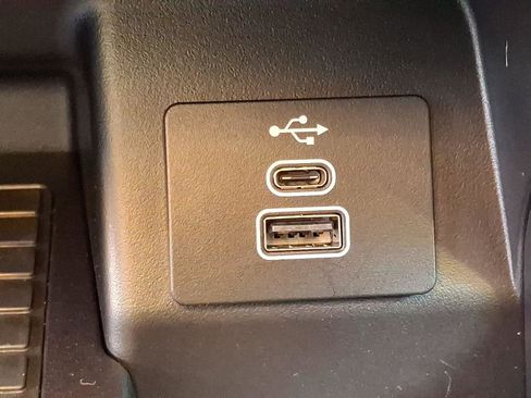 Used 2024 Ford Ranger Lariat w/ FX4 Off-Road Package image 24