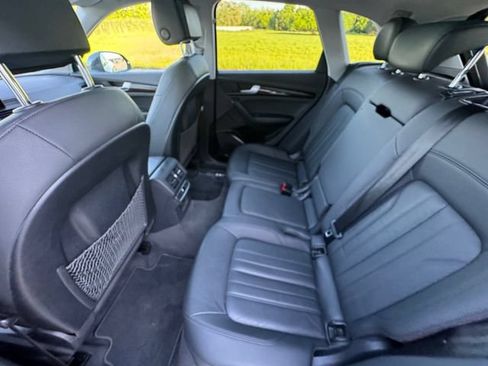 Used 2020 Audi Q5 2.0T Premium w/ Convenience Package AWD/4WD image 29
