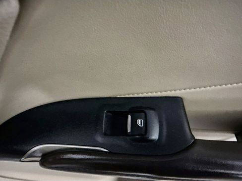 Used 2017 Lincoln MKC Select w/ Select Plus Package FWD image 31