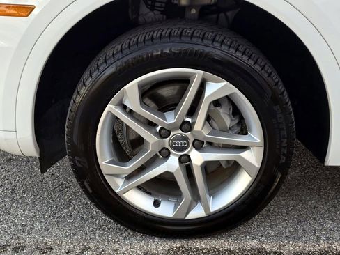 Used 2018 Audi Q5 2.0T Premium w/ Convenience Package image 11