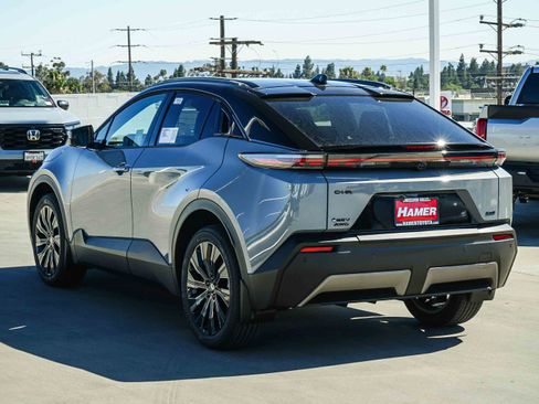 New 2026 Toyota C-HR AWD/4WD image 5