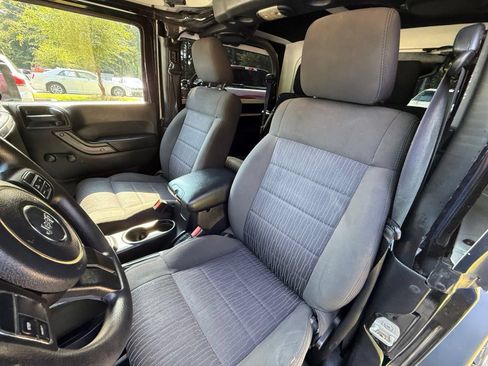 Used 2011 Jeep Wrangler Sport AWD/4WD image 37