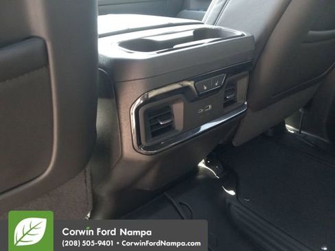 Used 2024 GMC Sierra 2500 AT4X image 26