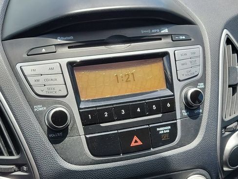Used 2011 Hyundai Tucson GLS FWD image 27