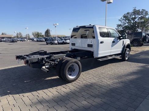 Used 2022 Ford F550 2WD Crew Cab Super Duty image 3