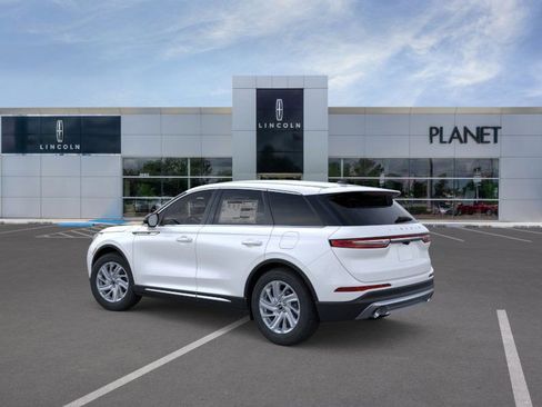 New 2025 Lincoln Corsair FWD image 4