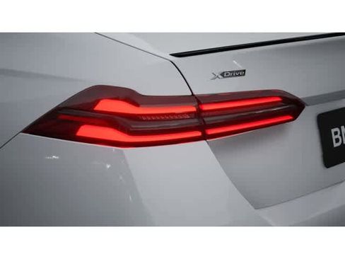 New 2026 BMW 530i xDrive 530i xDrive w/ M Sport Package image 8