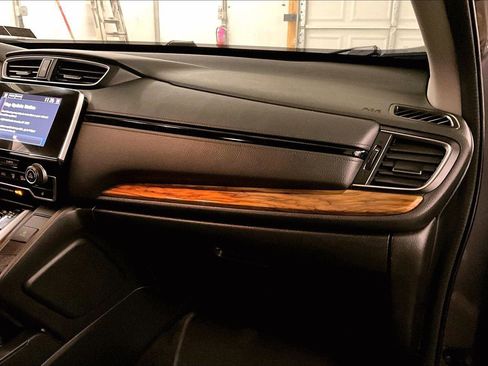 Used 2018 Honda CR-V Touring image 16