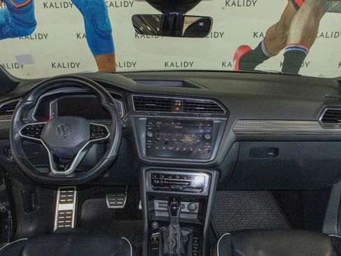 Used 2022 Volkswagen Tiguan SEL R-Line AWD/4WD image 3