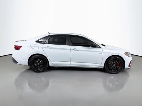 Used 2025 Volkswagen Jetta GLI Autobahn FWD image 5