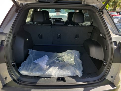 New 2026 GMC Terrain Elevation w/ Elevation Premium Package FWD image 9