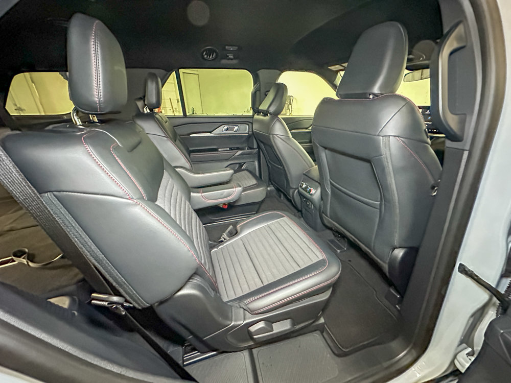 Used 2026 Ford Explorer ST-Line AWD/4WD image 29