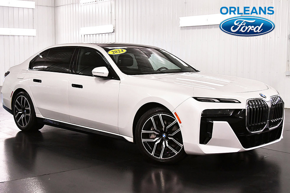 Used 2024 BMW 740i xDrive AWD/4WD image 1