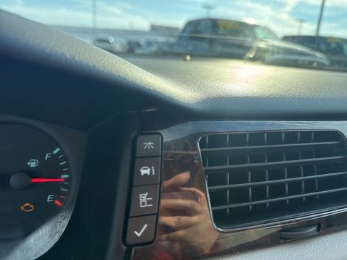 Used 2012 Chevrolet Impala LS image 12