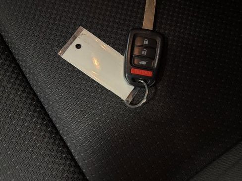 Used 2022 Honda HR-V Sport image 30