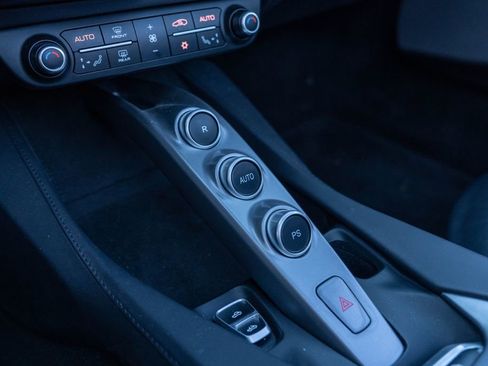 Used 2019 Ferrari Portofino image 45