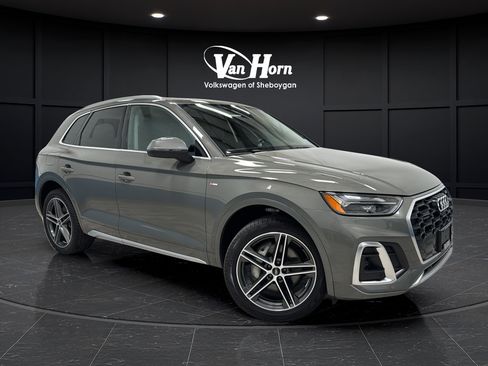 Used 2025 Audi Q5 e Premium Plus w/ Premium Plus Package AWD/4WD image 1
