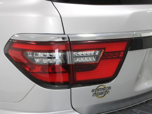 Used 2024 Nissan Armada SL image 66