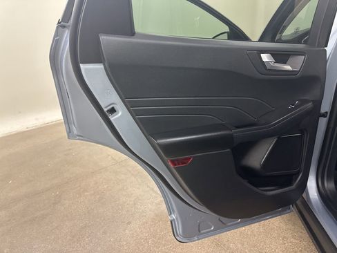 Used 2022 Ford Escape SEL image 29