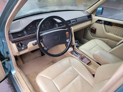 Used 1991 Mercedes-Benz 300 E 3.0 image 10