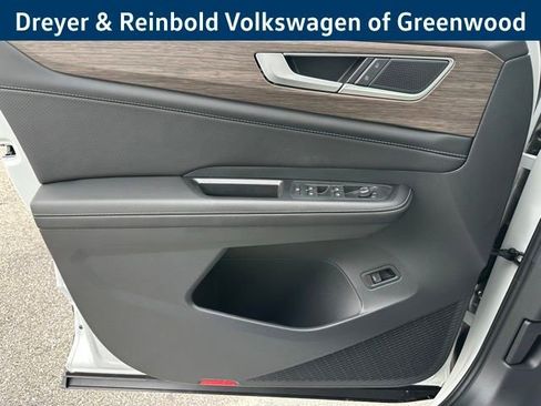 New 2026 Volkswagen Atlas SEL image 23
